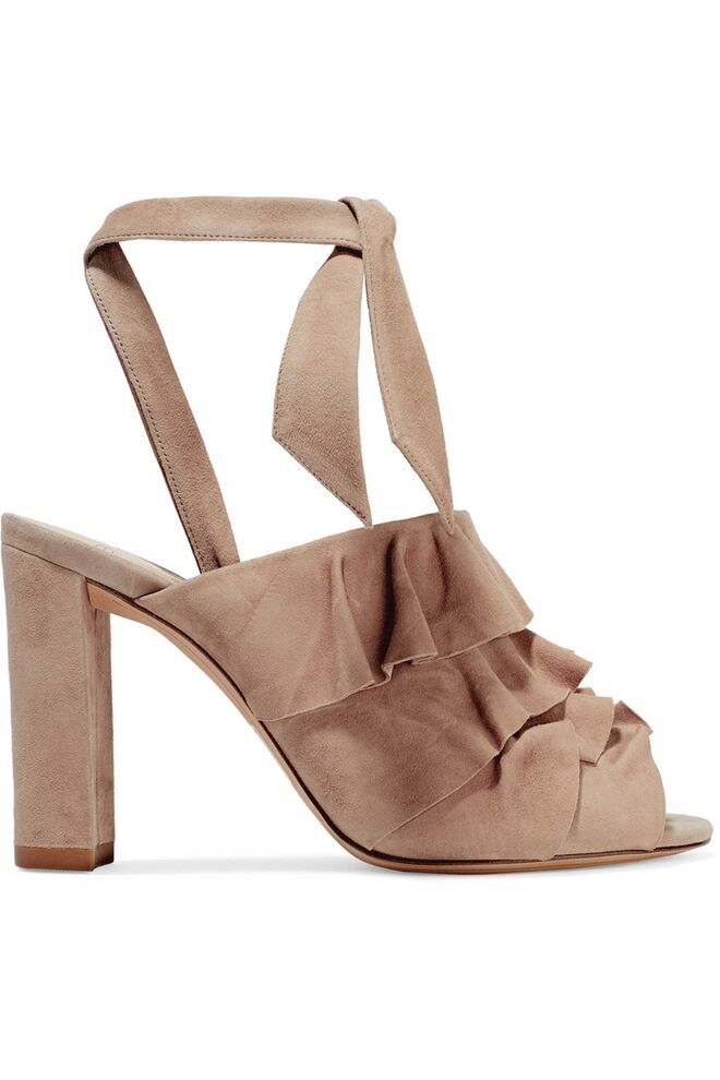 Sandálias, €580, Alexandre Birman em net-a-porter.com