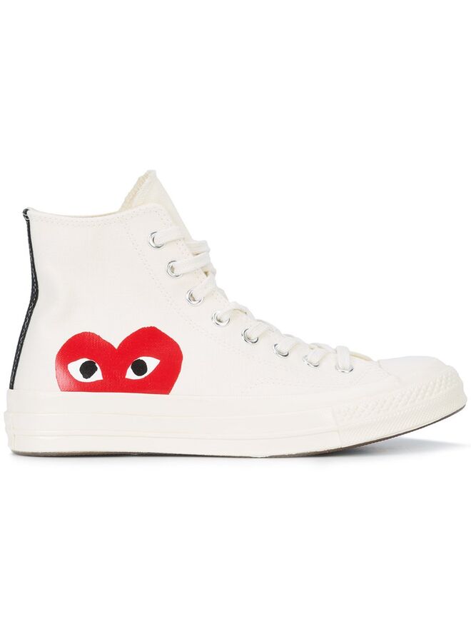€141, Comme des Garçons Play em Farfetch.com
