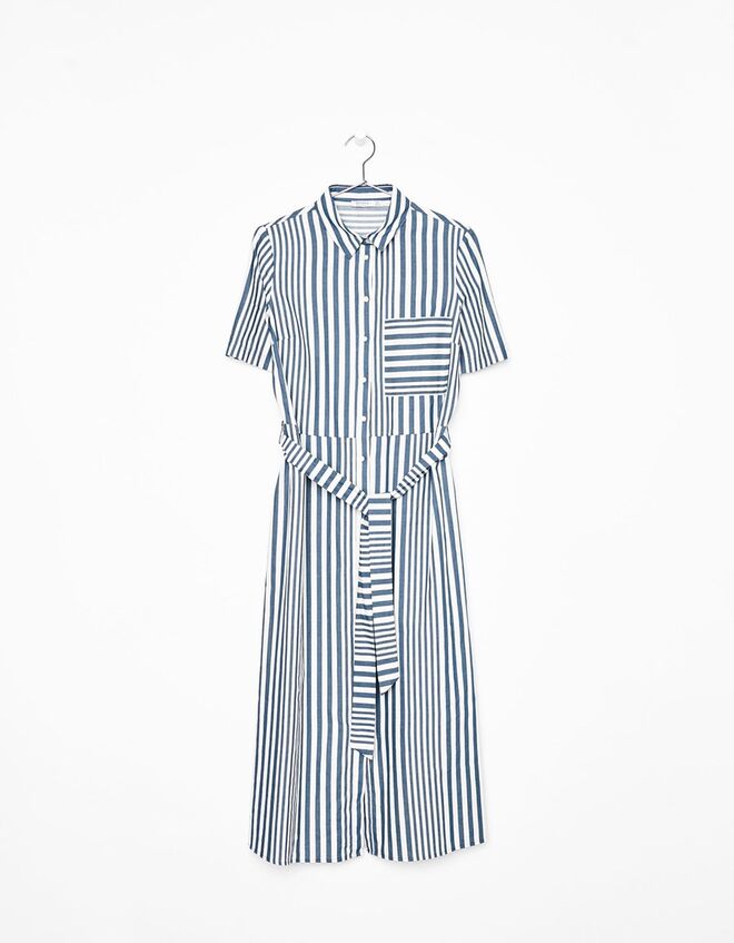 Vestido, €29,99, Bershka