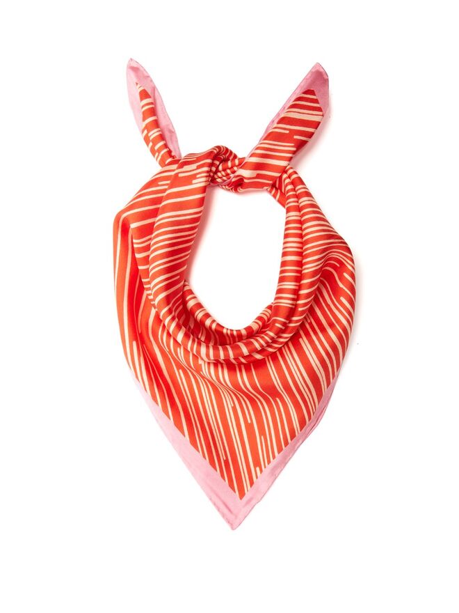 Lenço, €65, Diane Von Furstenberg