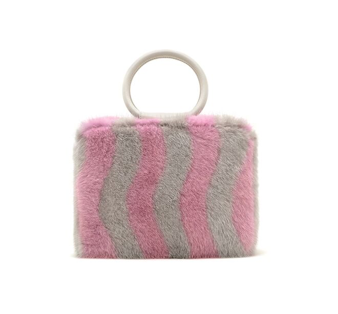 Carteira, Blumarine (preço sob consulta)