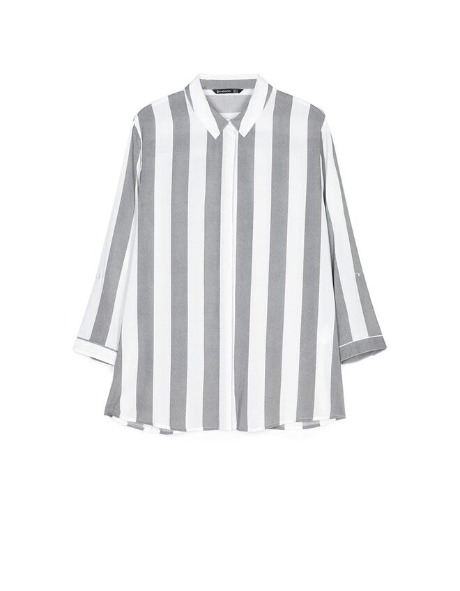 Camisa, €12,95, Stradivarius