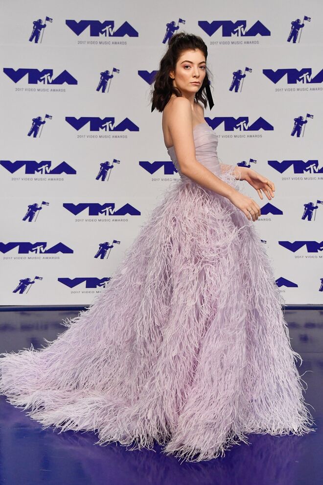 Lorde em Monique Lhuillier