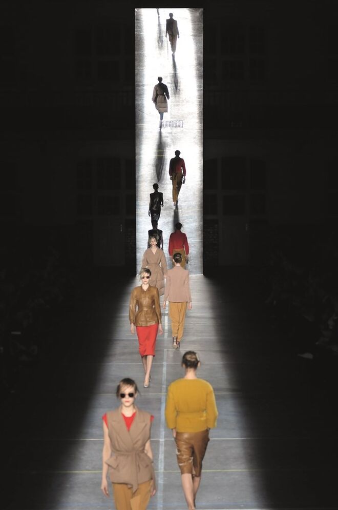 Dries van Noten, 1-100 