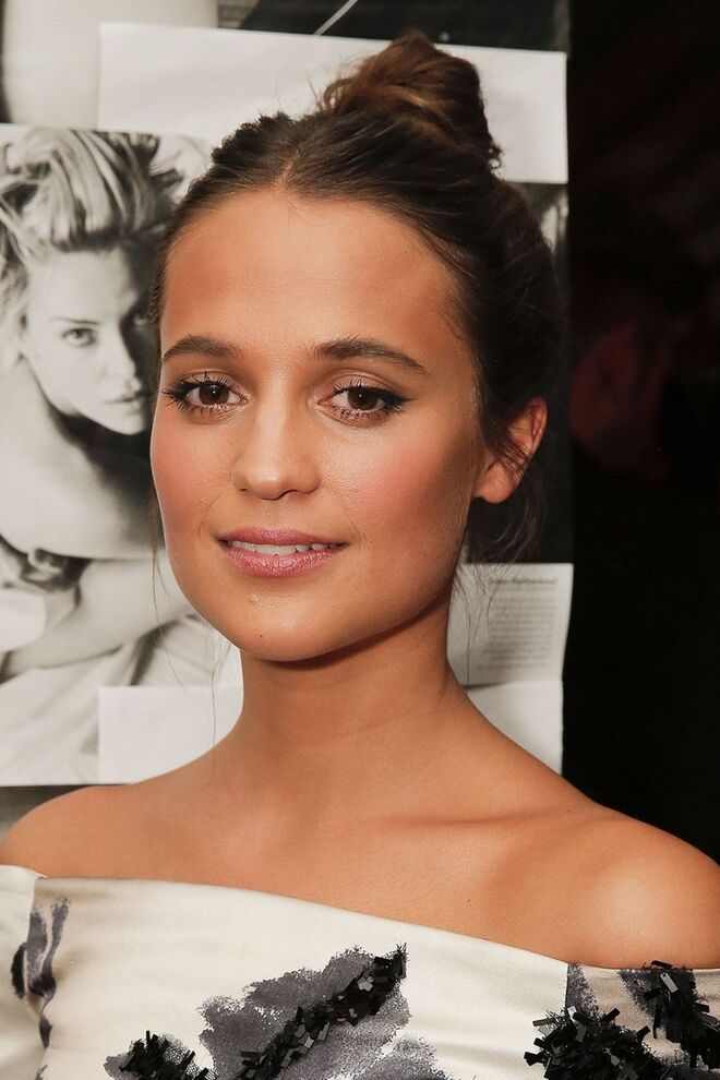 Alicia Vikander