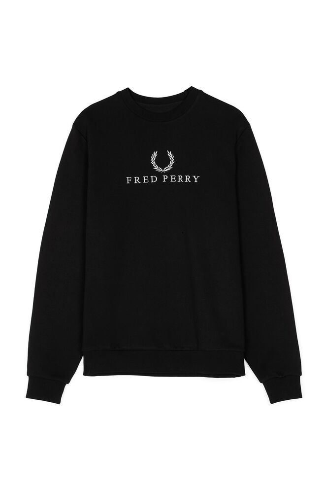 Camisola, €110, Fred Perry