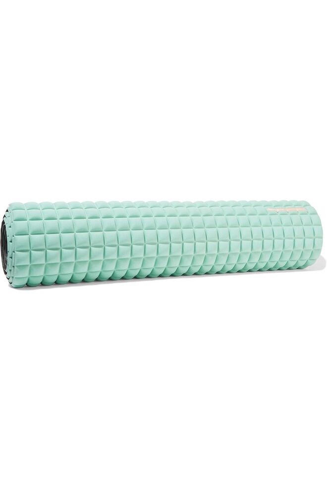 Tapete de yoga, €145, No Ka’Oi em net-a-porter.com