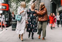 Este é o vestido mais popular do streetstyle