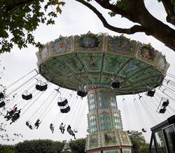 LVMH transforma jardim parisiense num parque temático para adultos