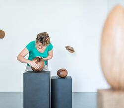 Claire de Santa Coloma: “ser artista parecia-me tão fascinante como ser astronauta”