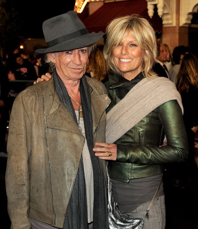 Keith Richards e Patti Hansen | Juntos há 36 anos. Casados desde 1983, Hansen chegou a dizer em entrevistas que ambos se salvaram um ao outro do estilo de vida dos anos 70. Já passaram juntos dois problemas de cancro.