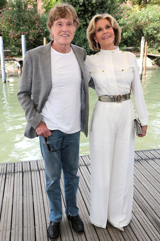 Robert Redford e Jane Fonda, em Alberta Ferretti