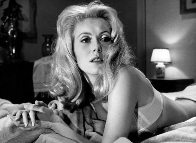 A Bela de dia (1967), de Luis Buñuel