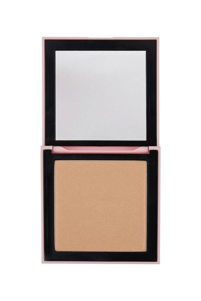 Bronzer, €11,49, Asos