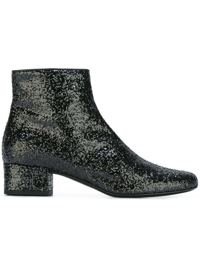 €645, Saint Laurent