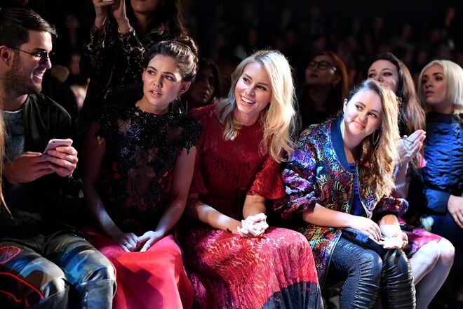 Danielle Campbell, Niki Taylor e Mary Charles Jones