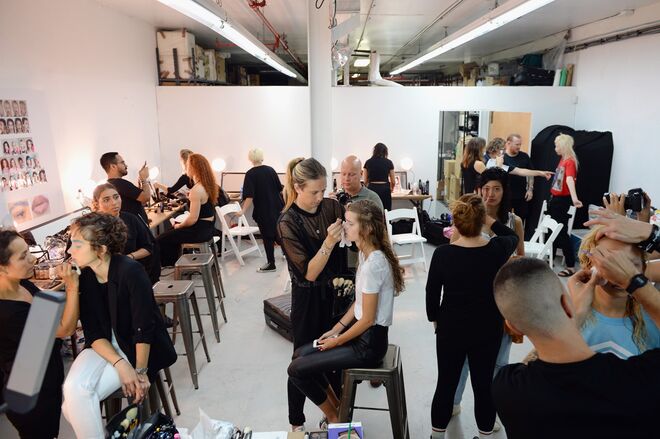 Nos bastidores da Semana de Moda de Nova Iorque