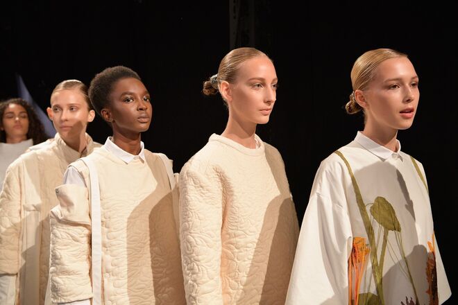 Nos bastidores da Semana de Moda de Nova Iorque