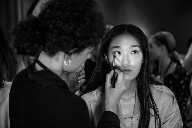 Nos bastidores da Semana de Moda de Nova Iorque