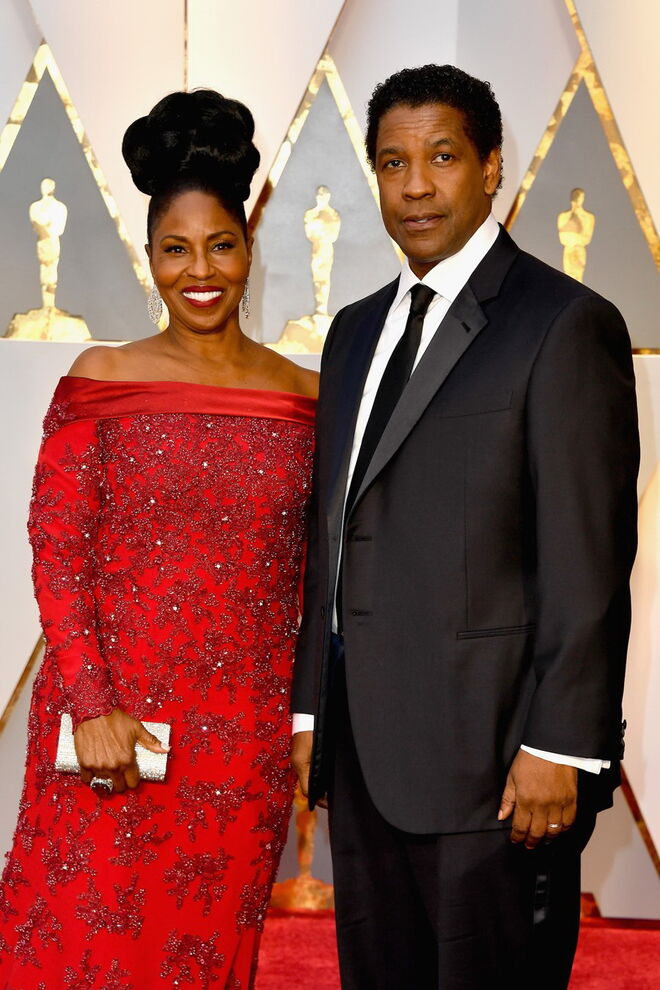 Pauletta e Denzel Washington | Juntos há 42 anos. São inseparáveis desde 1977, mas Denzel teve que fazer diversos pedidos de casamento a Pauletta até que ela finalmente aceitasse, em 1983. 