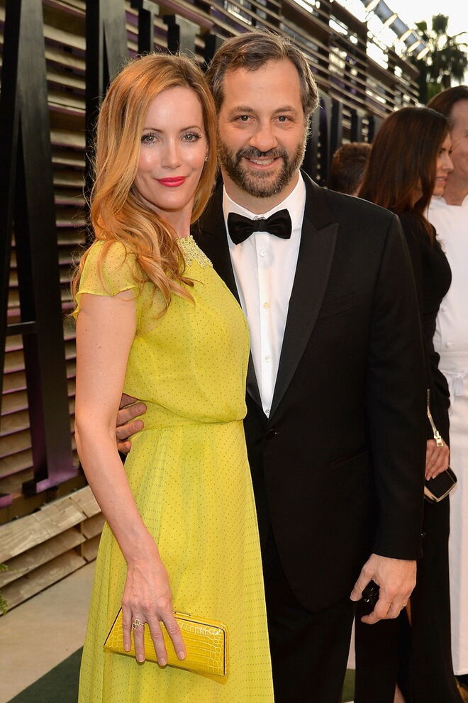 Leslie Mann e Judd Apatow | 22 anos de casamento| Conheceram-se em 1995 e casaram em 1997. São um dos casais mais divertidos de Hollywood.