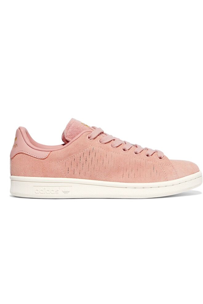€87, Adidas Originals em net-a-porter.com