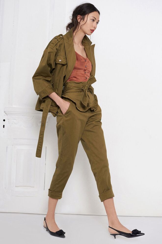 Dar o nó: Marissa Webb