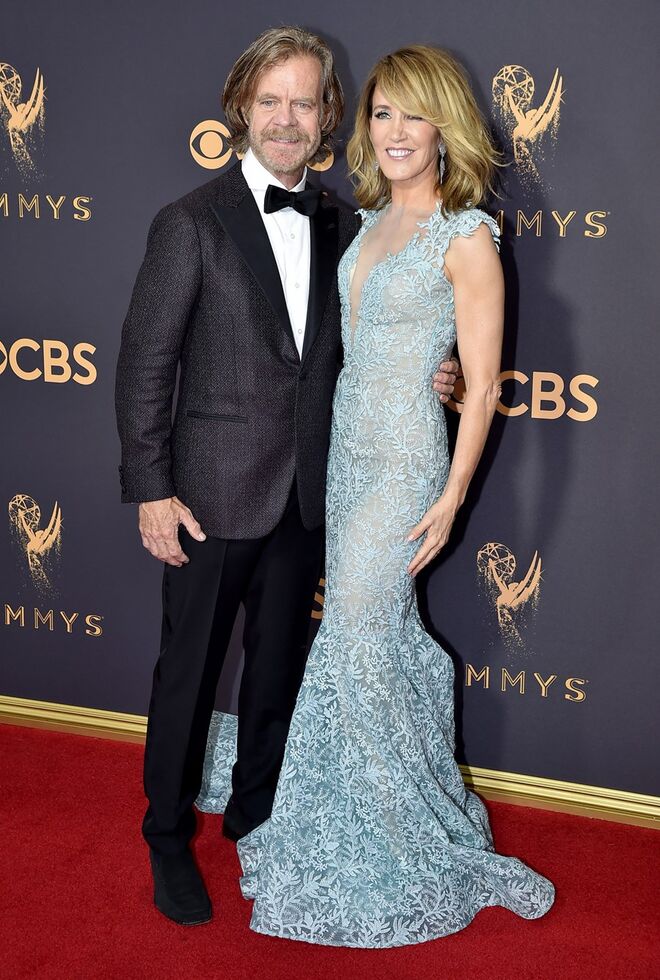 Felicity Huffman, em Tony Ward Couture, e William H. Macy