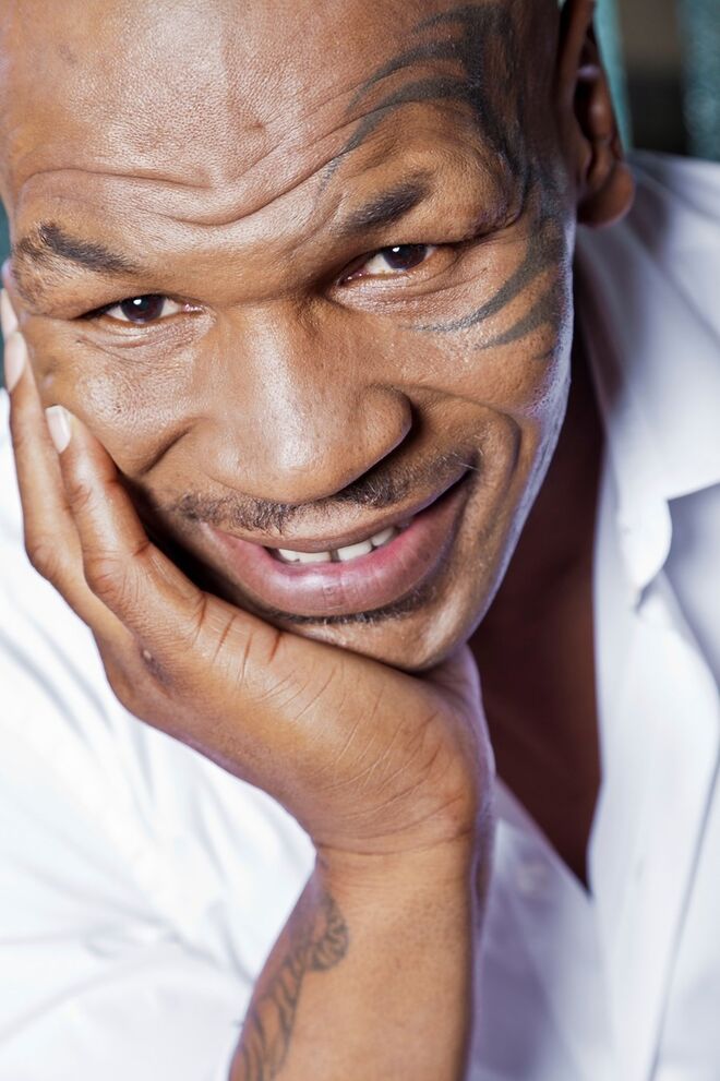 MIKE TYSON | O campeão do boxe chegou a ter em casa três tigres de Bengala brancos. Os animais, que na altura estavam em vias de extinção, custaram-lhe 70 euros cada um, 200 em comida por ano e 125.000 para serem treinados por um especialista.