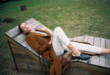 Casacos de meia-estação para comprar agora (e por menos de 70 euros)