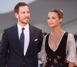 Alicia Vikander e Michael Fassbender casam-se em Ibiza