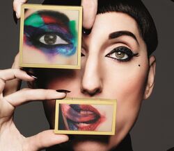Rossy de Palma lança maquilhagem em colaboração com a M.A.C