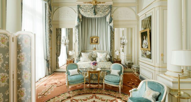 Suite onde viveu Coco Chanel renovada, no Ritz de Paris 