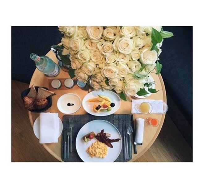 Rosie Huntington-Whiteley @Instagram