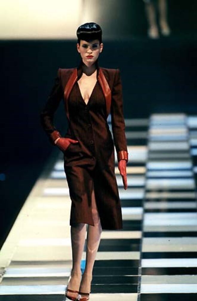 Givenchy por Alexander McQueen, 1998