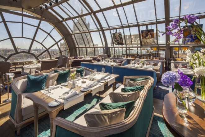 White Rabbit, Moscovo