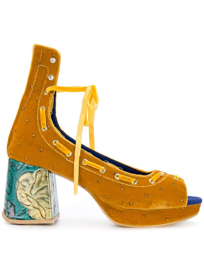 €430, Mikio Sakabe em Farfetch.com