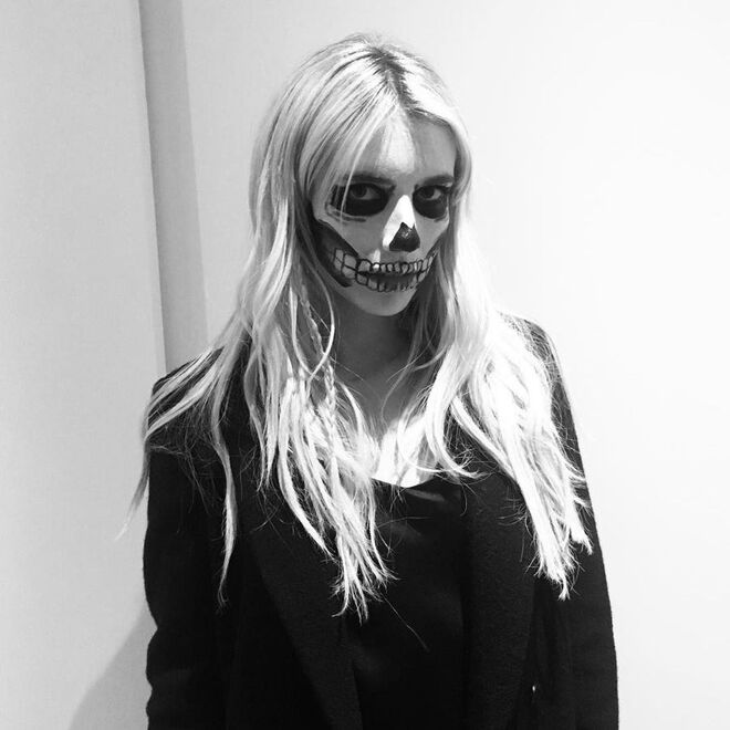 Emma Roberts | Esqueleto