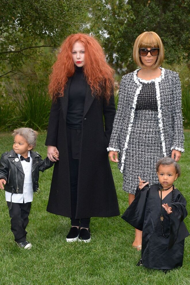 Kim Kardashian com a filha North West e Joyce Bonelli com o filho | Anna Wintour, Grace Coddington, Karl Lagerfeld e André Leon Talley