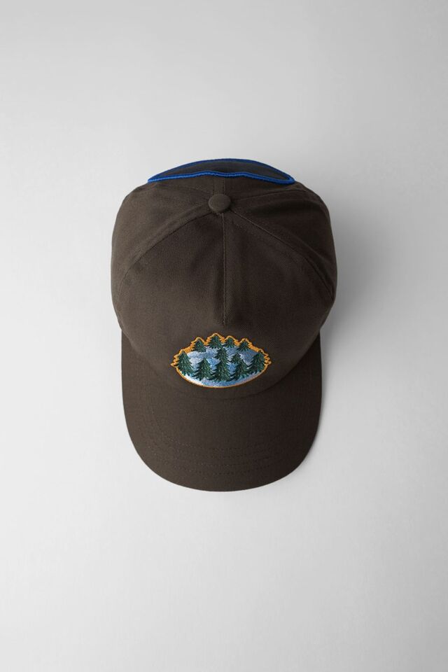 Boné Calis Soft brown white, €110, Acne Studios