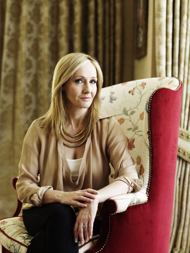 13. J.K. Rowling, autora