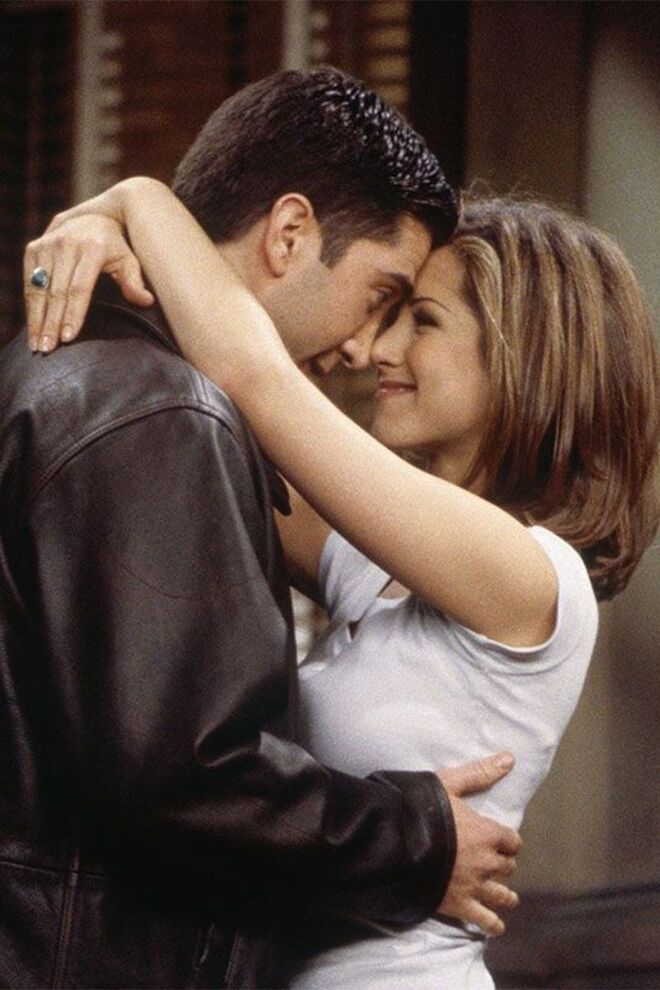 Rachel (Jennifer Aniston) e Ross (David Schwimmer), em Friends (1994-2004)
