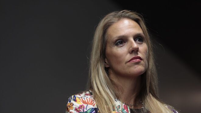 CLÁUDIA GOYA | Com mais de 20 anos de experiência em Gestão Empresarial, Cláudia Goya já trabalhou em várias indústrias e contextos económicos. Depois de sete anos na Procter & Gamble e cinco na Galp Energia, foi COO da Microsoft Brasil. Neste momento, é diretora executiva da Altice e vem falar da revolução digital, no dia 7 de novembro, às 12h05, no palco PandaConf.