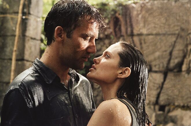Amor Sem Fronteiras (2003) | Angelina Jolie e Clive Owen