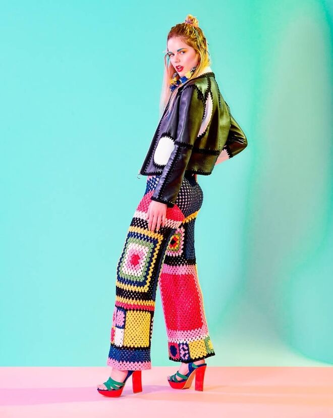 Roupas feitas de restos de pele e de linha, Katie Jones, 2017.