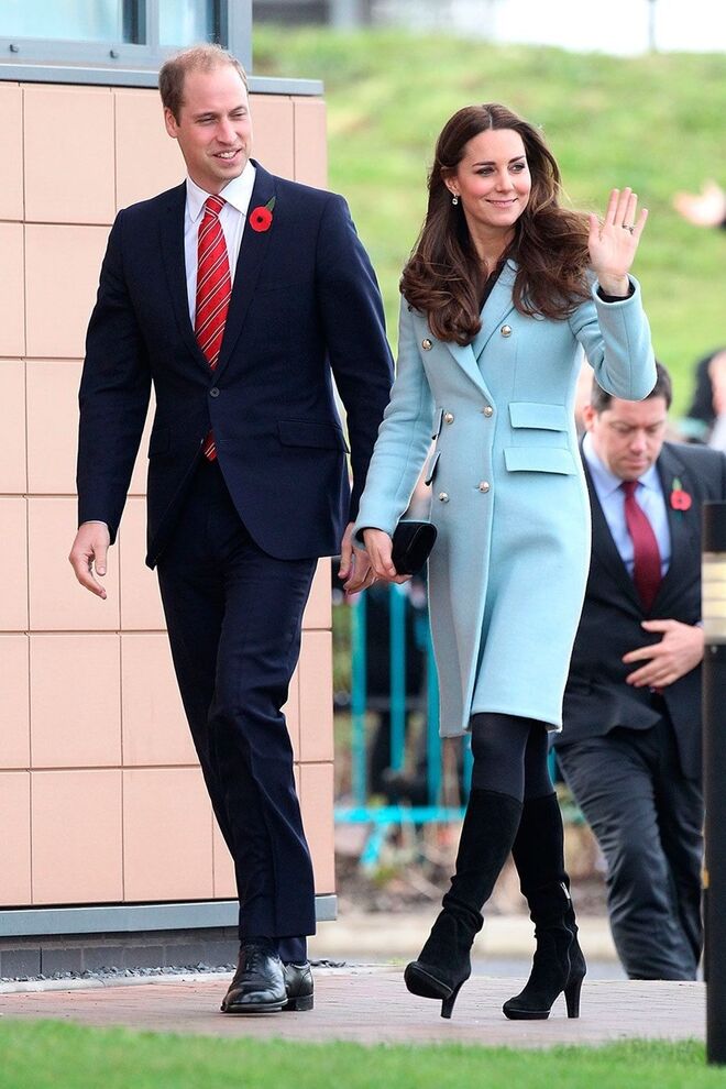 Com um casaco Matthew Williamson (novembro 2014)