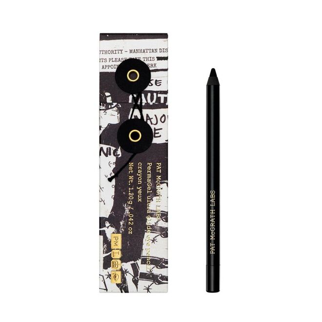 Maggie Lindemann x Pat McGrath Labs // PermaGel Ultra Glide Eye Pencil na cor Xtreme Black (The Ultimate Black), €21,12, Pat McGrath Labs em exclusivo no Spotify
