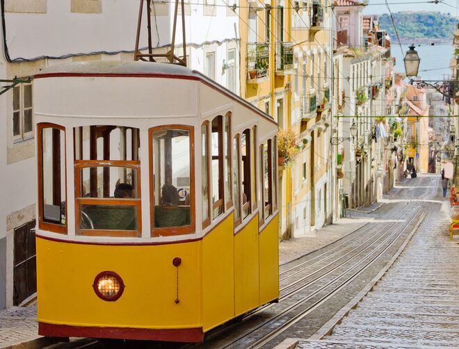 6. LISBOA (Portugal)