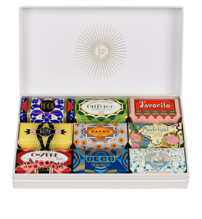 Gift Box Deco, 270 g, €60, clausporto.com