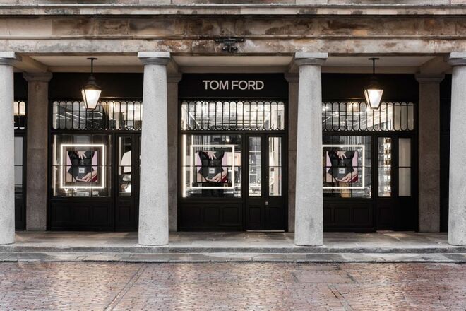 Fachada da primeira loja Tom Ford em Covent Garden, Londres | Foto Simon Wagner
